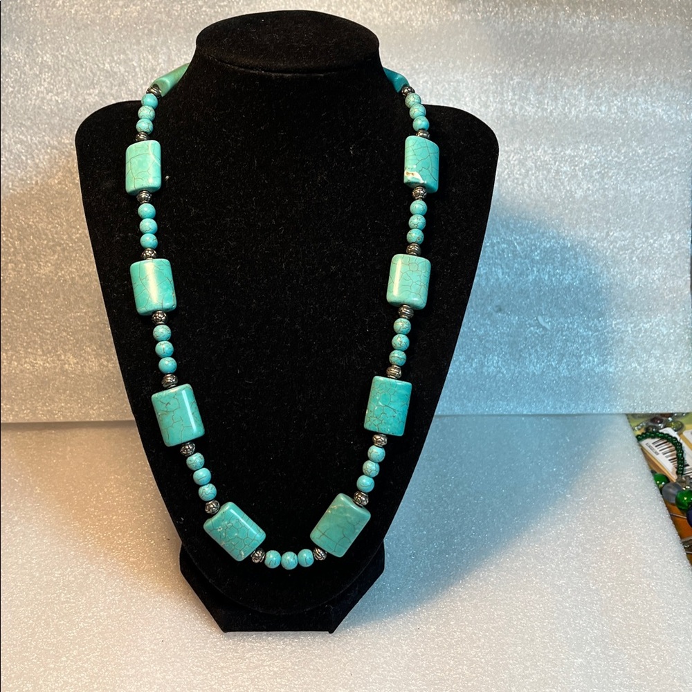 Howlite or Magnesite (Imitation Turquoise) Beaded Necklace